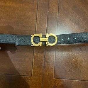 Reversible and adjustable ferragamo belt